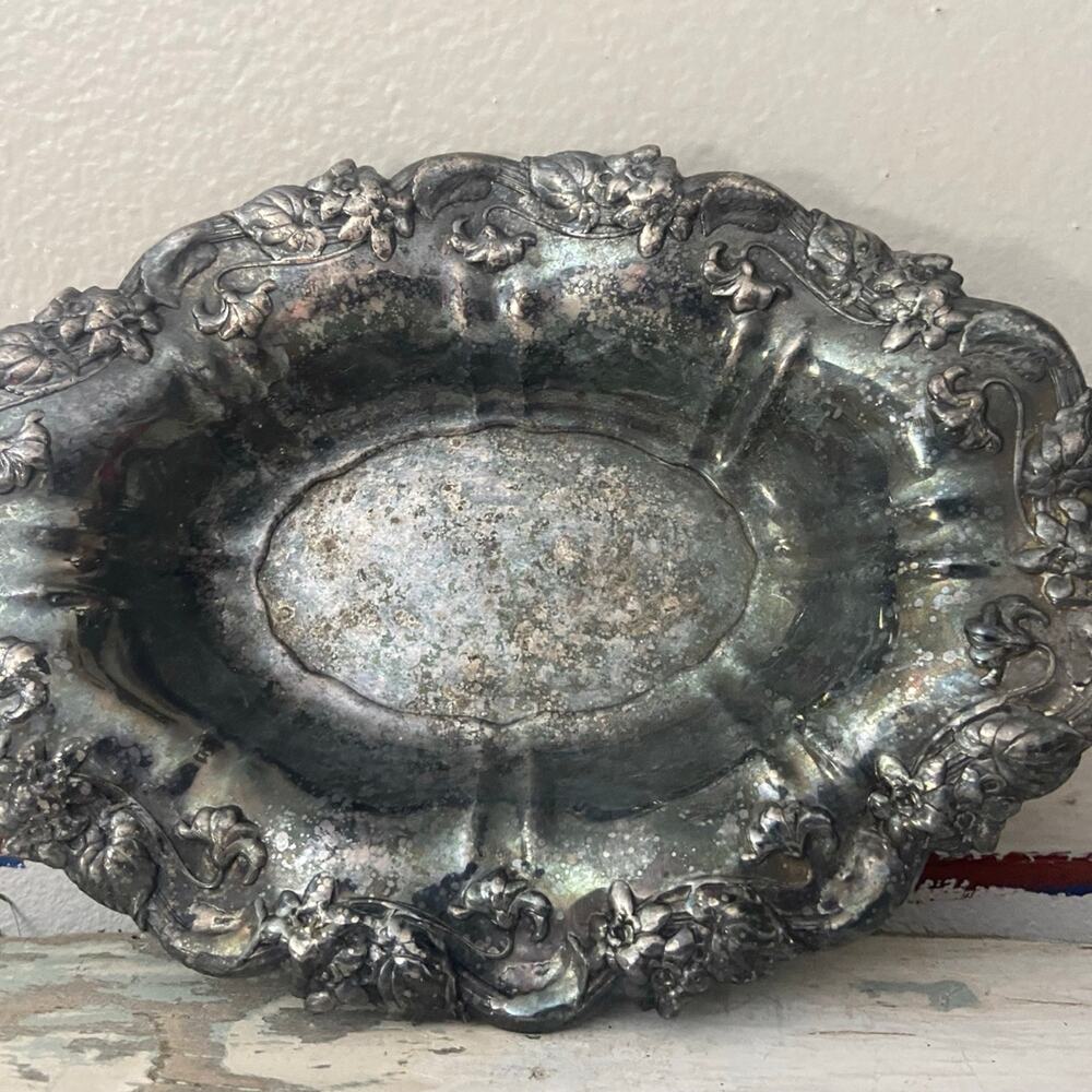 Vintage Towle Silver Plate Candy Dish - Floral 4011 Rolling Edge